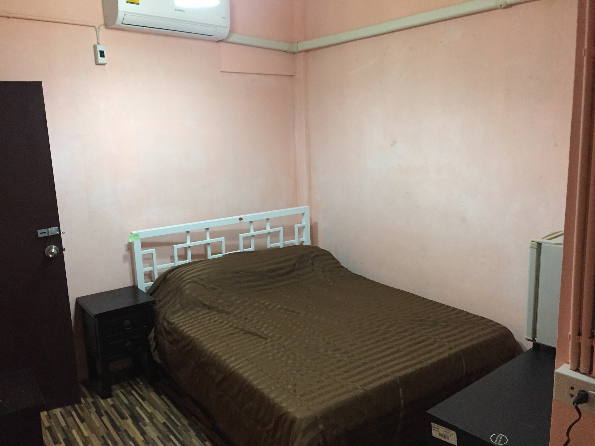 Big Orange Localstay At Siam กรุงเทพมหานคร ภายนอก รูปภาพ